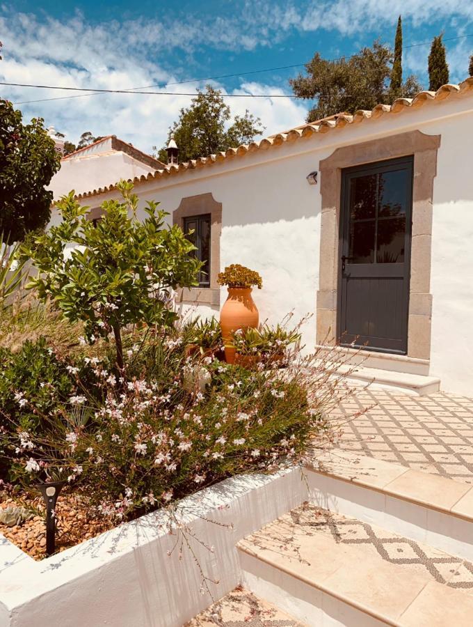 Casa Na Colina : The And The Long House * Sao Bras de Alportel